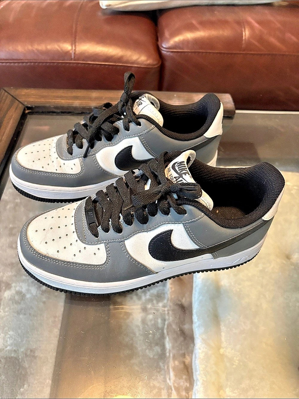 Nike Air Force 1 Low Neutral Grey/Black-White Low Sneakers in Gray/White 8.5 - Picture 1 of 5